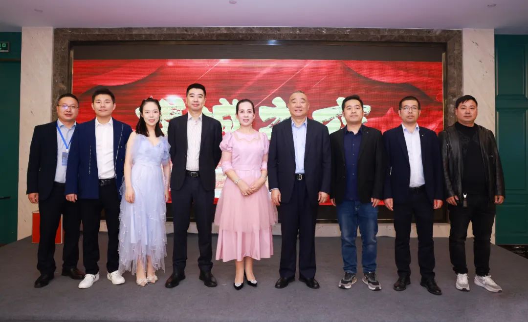 江蘇湯姆集團(tuán)特別贊助--2022年中國(guó)涂料工業(yè)協(xié)會(huì)防腐涂料分會(huì)年會(huì)暨第十屆中國(guó)涂料技術(shù)創(chuàng)新高峰論壇圓滿成功！